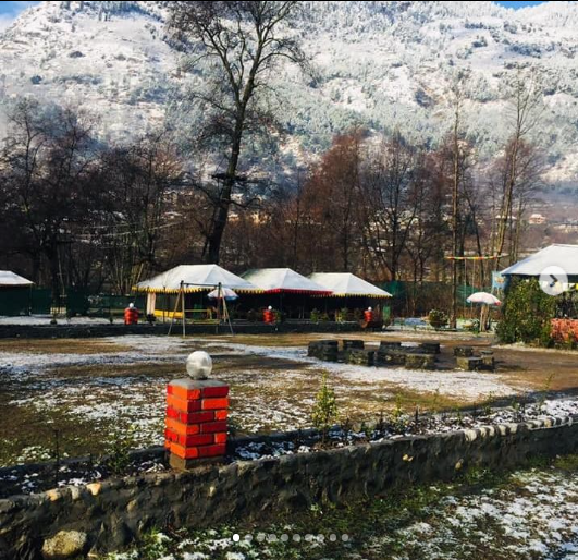 snow camping in manali